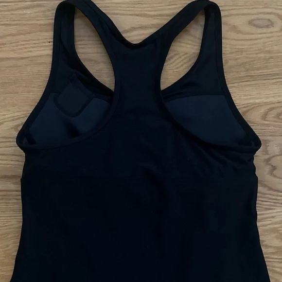 Nike NWOT Dri-Fit High Impact Support Racerback Tank (M) - Picture 9 of 14